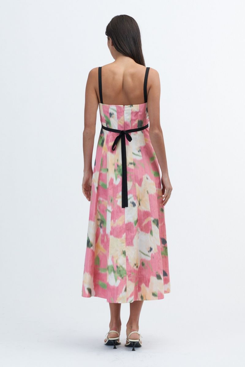 Tavia Dress