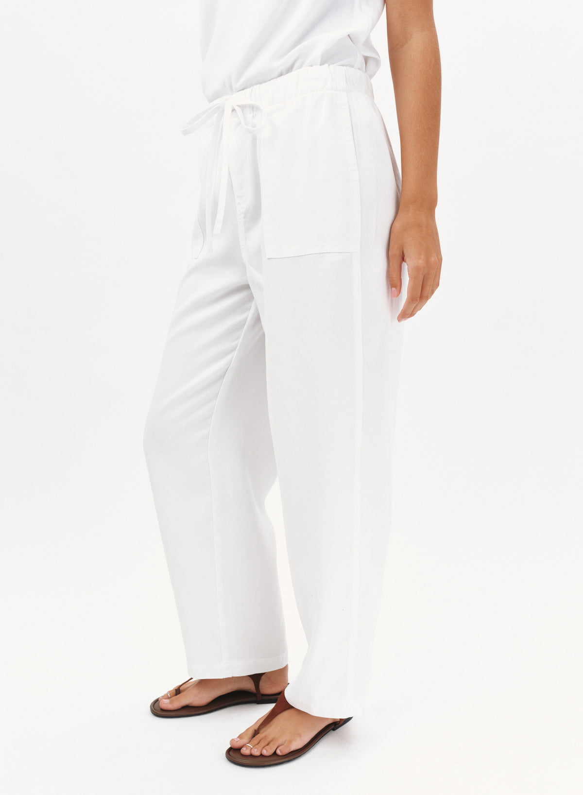 B3868-N40-396 - PATCH POCKET OVERSIZED JEAN