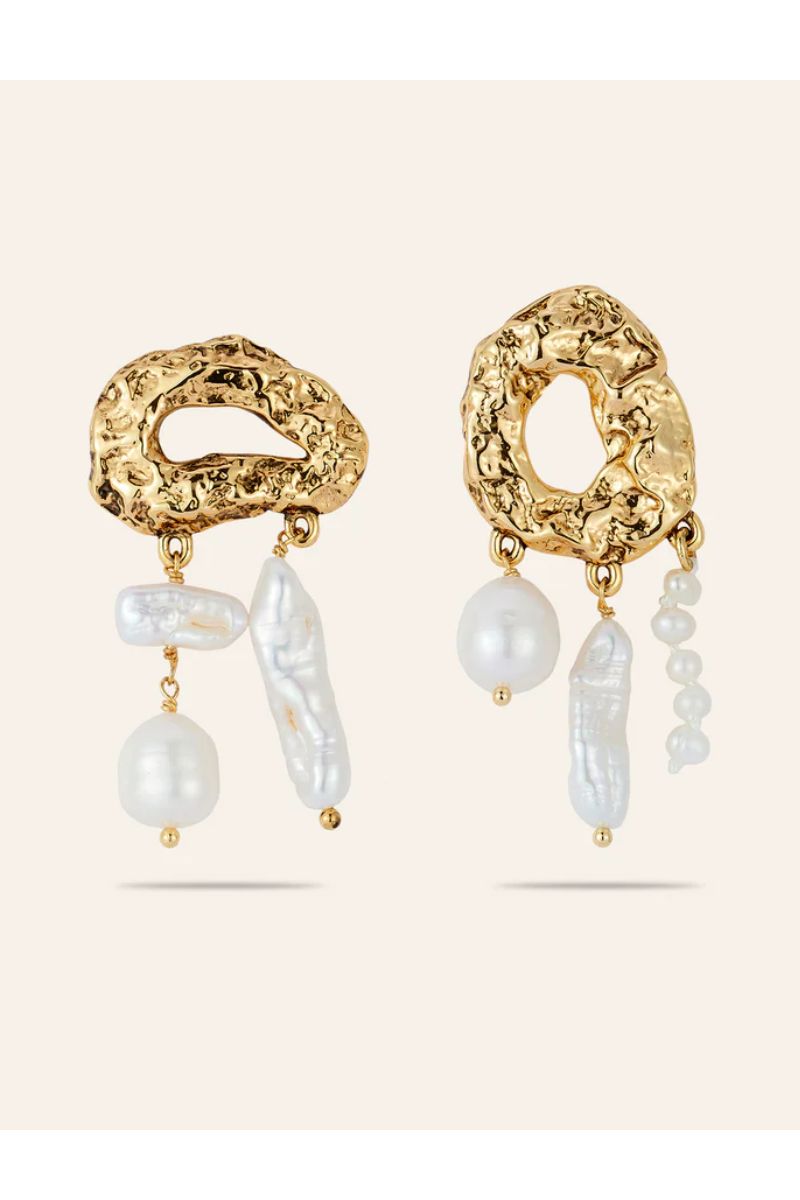 Silvia Pearl Earrings