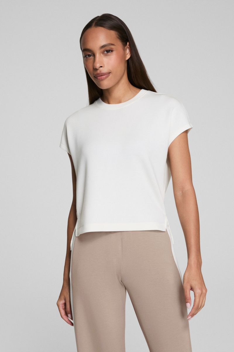 Airessentials Light Tee