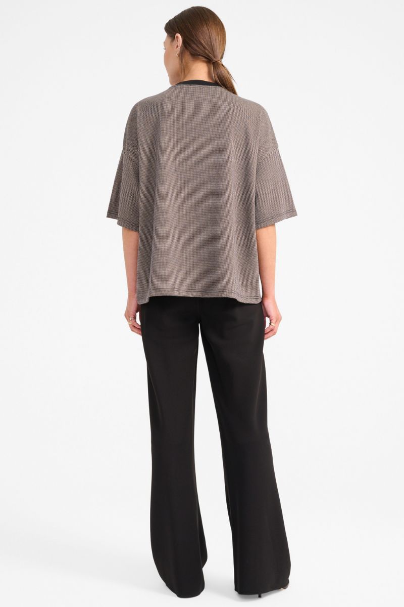 Capsule Top