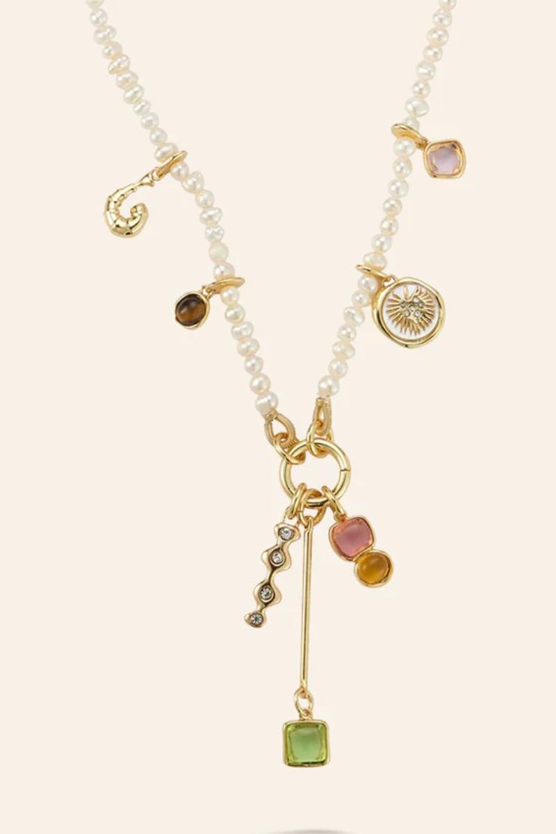 Amora Necklace