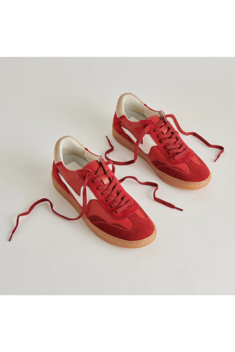 Notice Sneakers