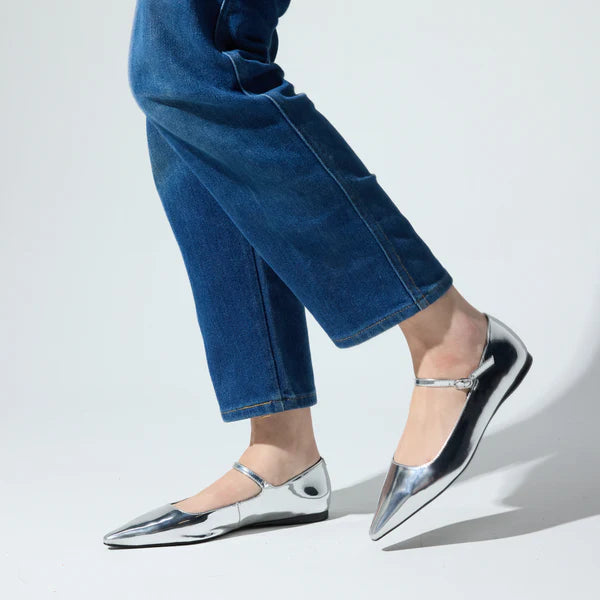 Camille Flat