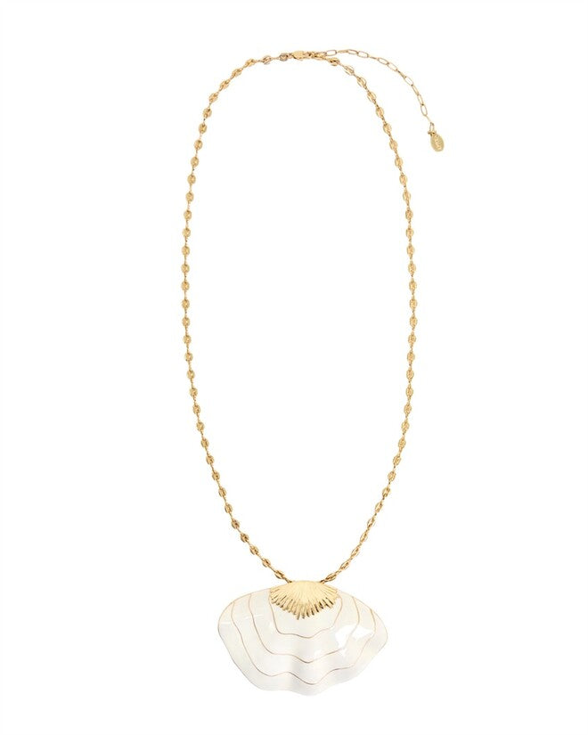 Clamshell Pendant Necklace