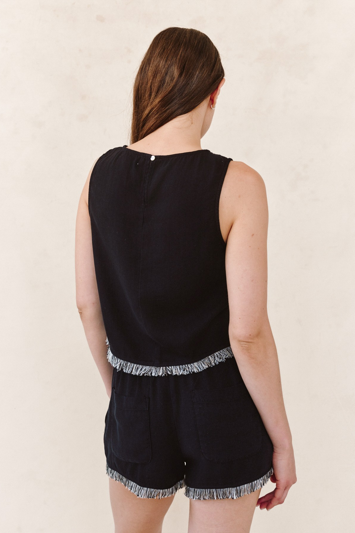 Sleeveless Fray Trim Tank