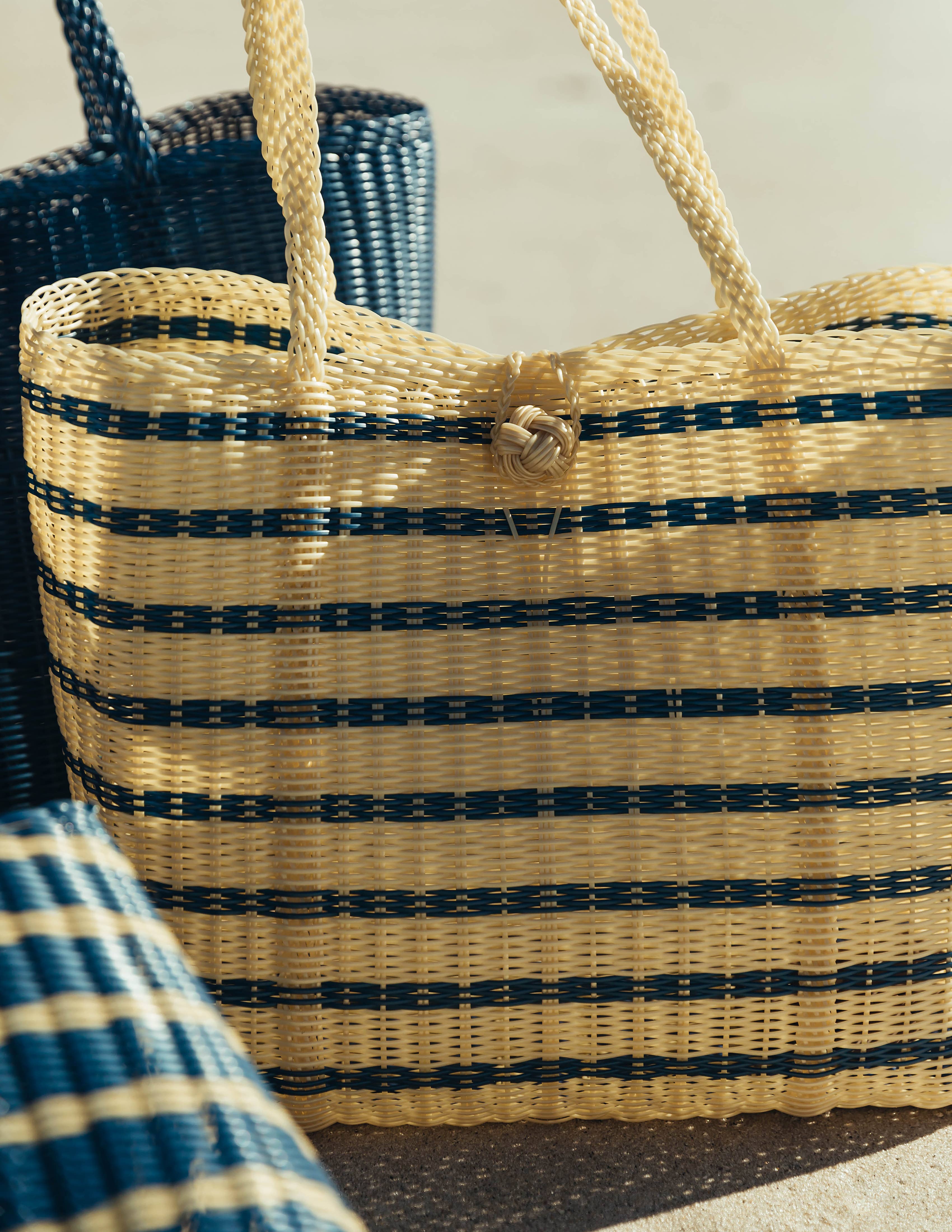 Medium, Sailor Stripe in Pearl 