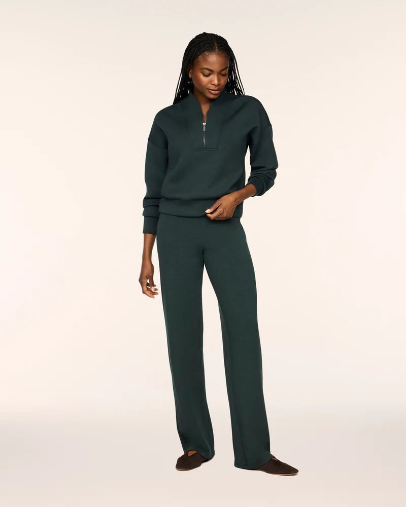 Airessentials Straight Leg Pant