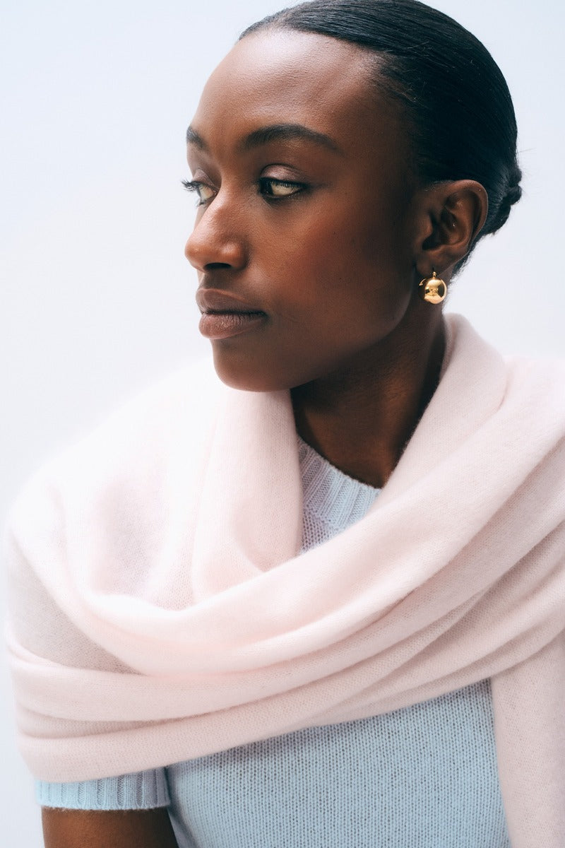White + Warren Cashmere Travel Wrap in Pink Sands