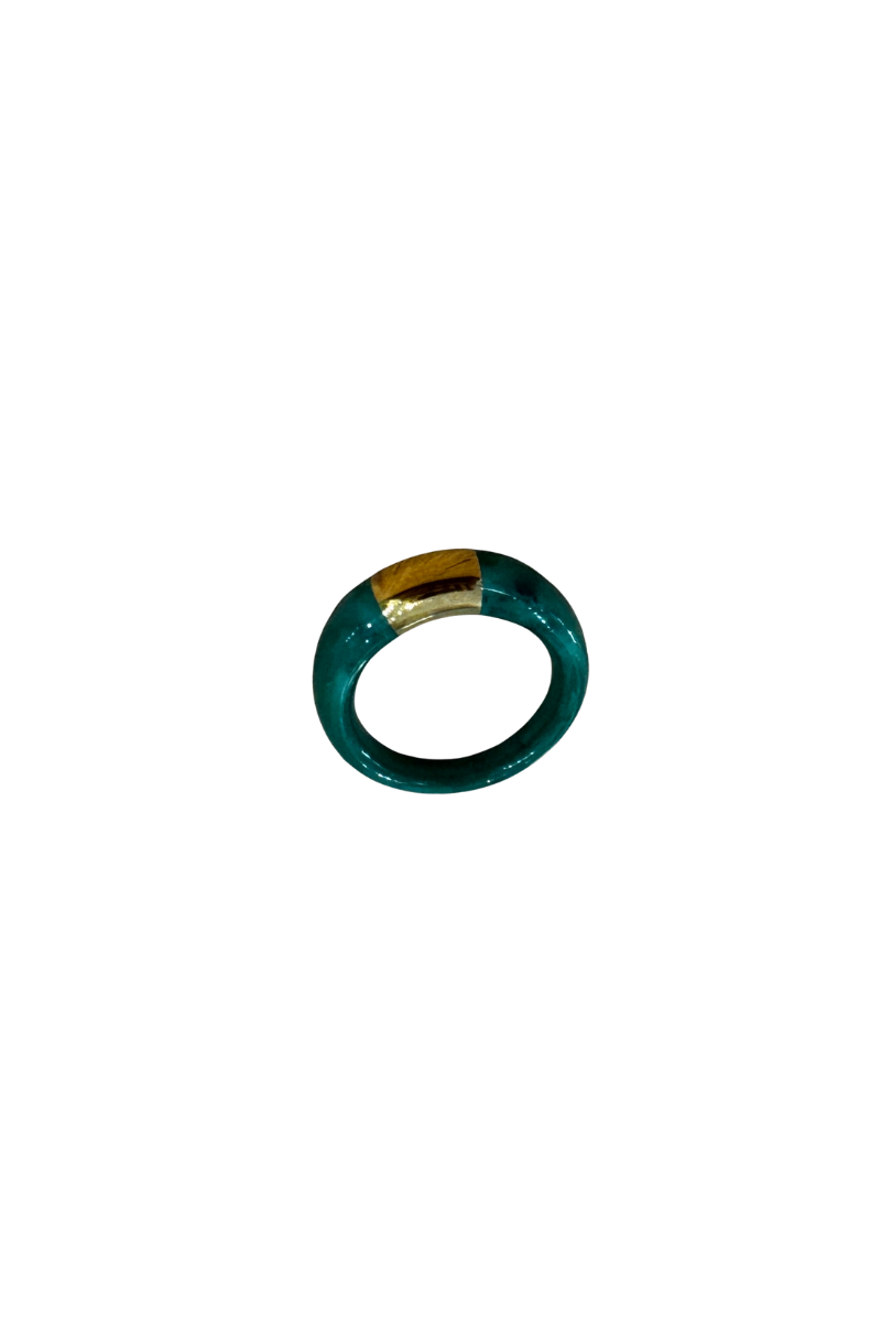 Polished Malakite with a Touch of Gold Ring