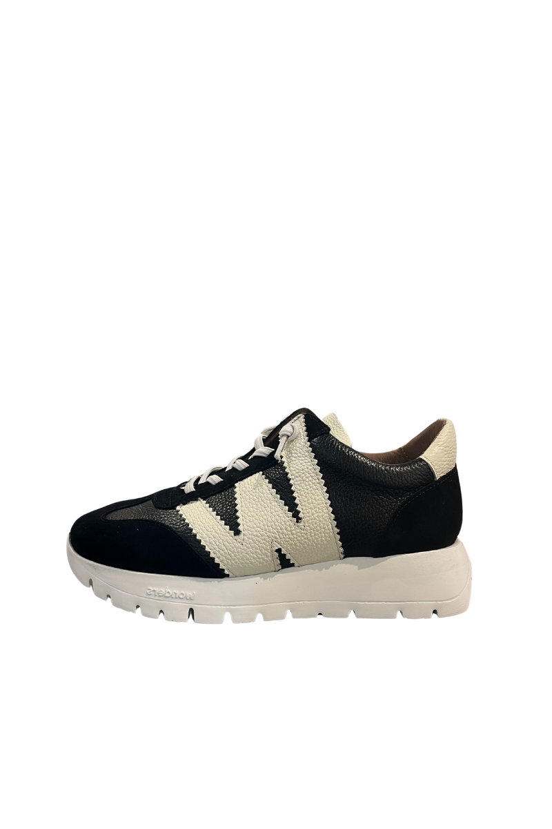 Wild I Sneaker