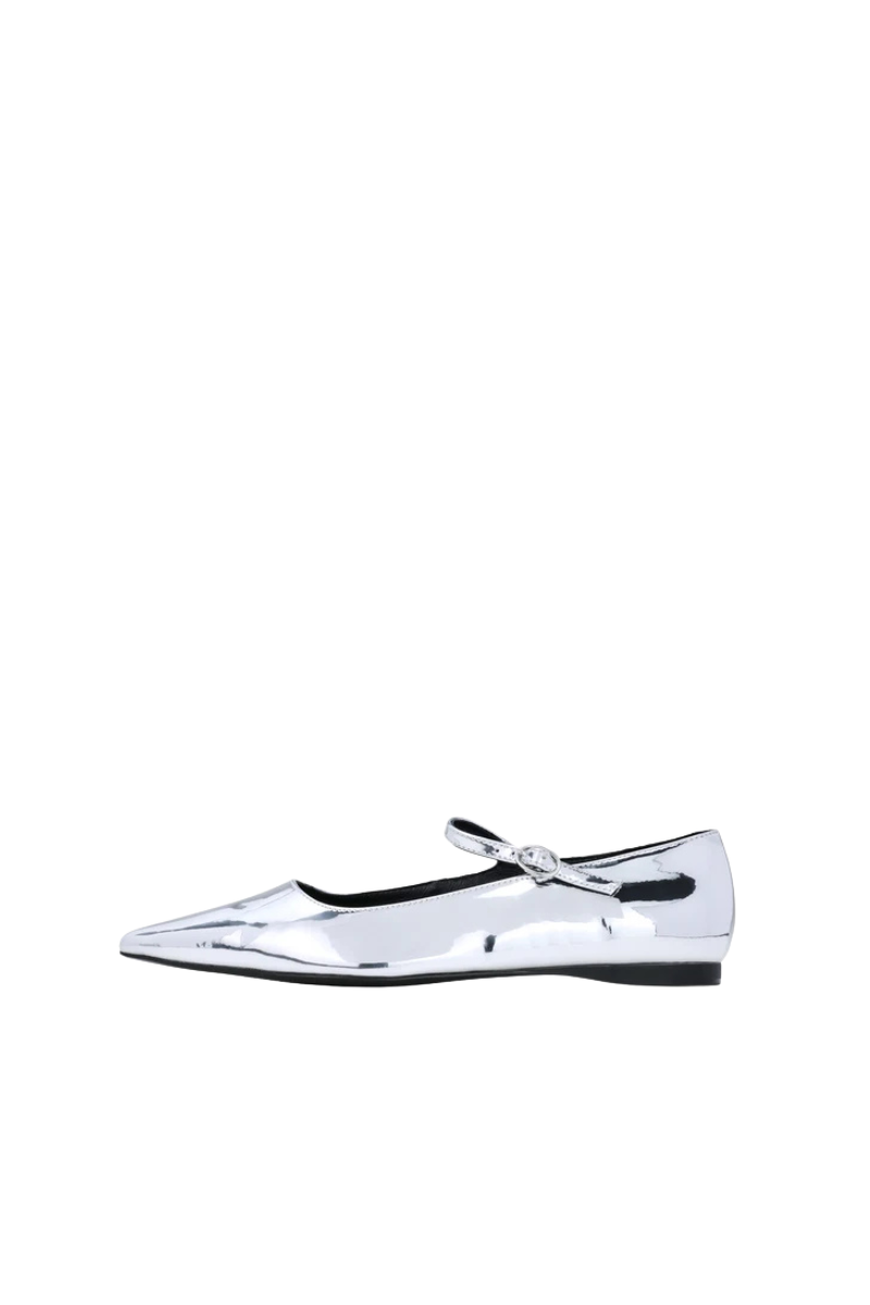 Camille Flat