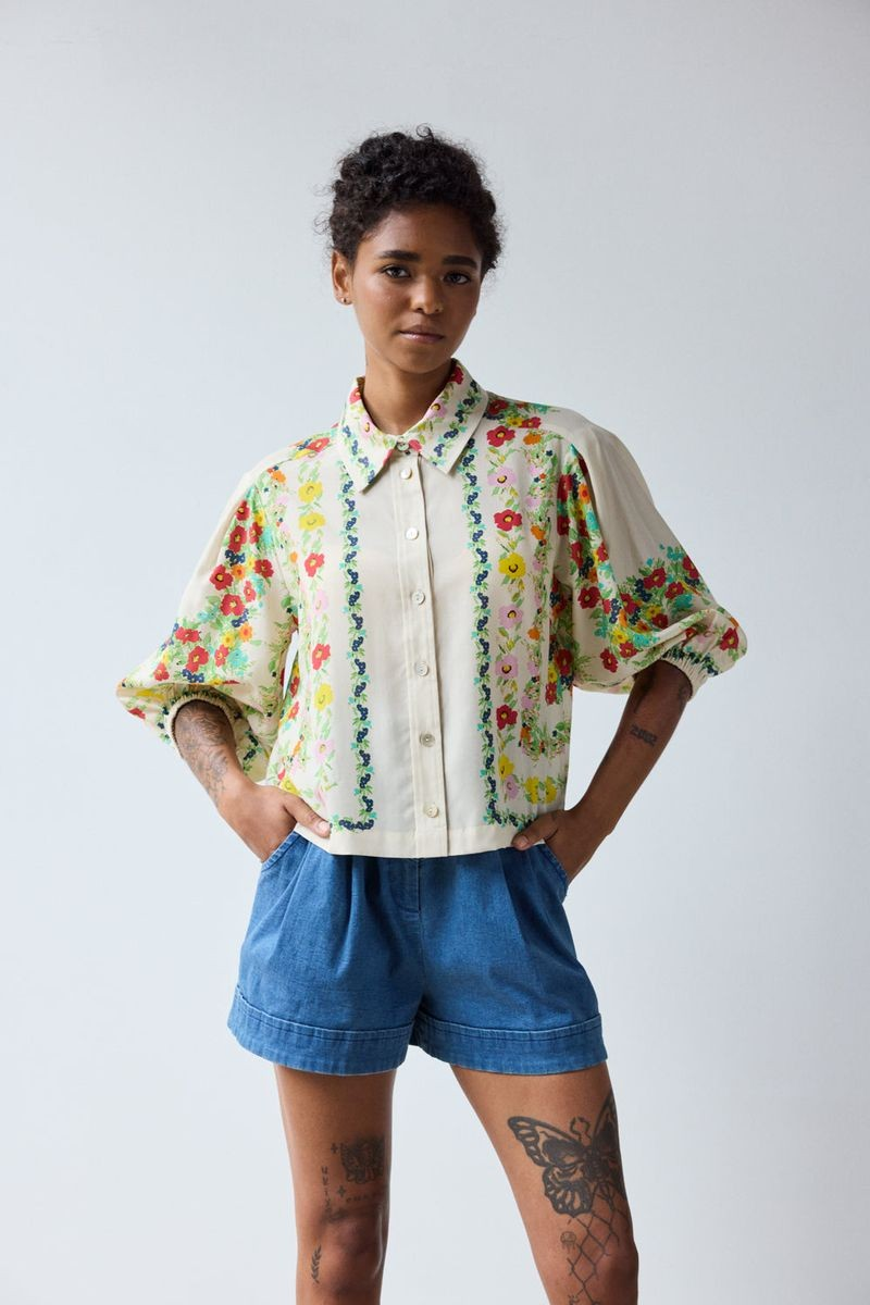 Tuck Sleeve Shirt