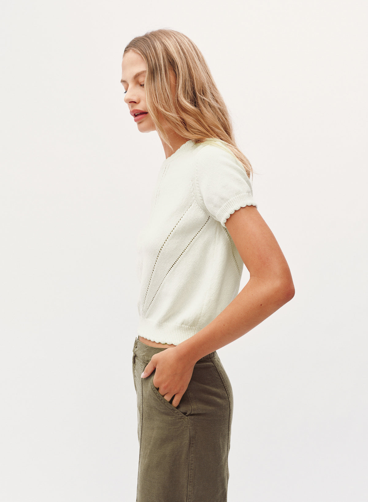 B20578-N66-302 - POINTELLE DETAIL SHORT SLEEVE KNIT TOP